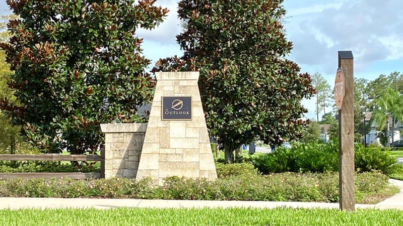 The Outlook at Twenty Mile community welcome sign